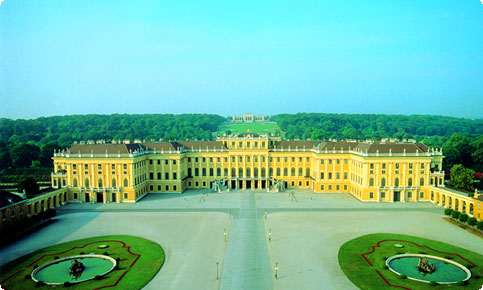 http://www.imagevienna.com/images/schoenbrunn.jpg